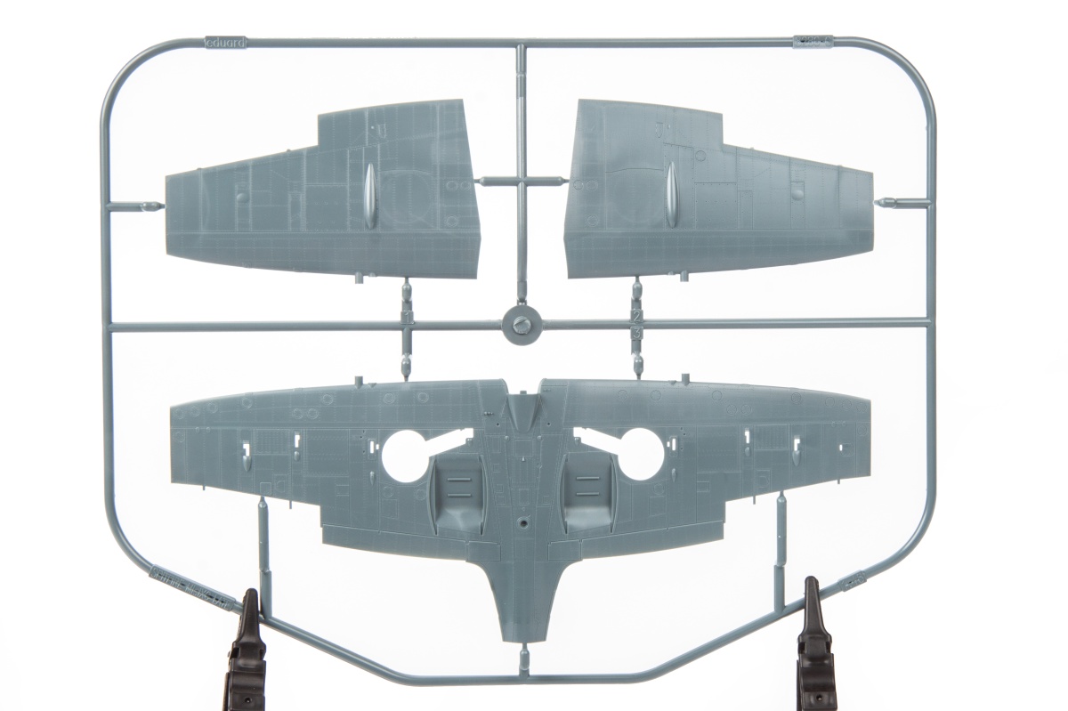 Zdjęcie dodatkowe produktu Spitfire Mk.IXc Late Weekend Edition 1:48 Eduard 84199