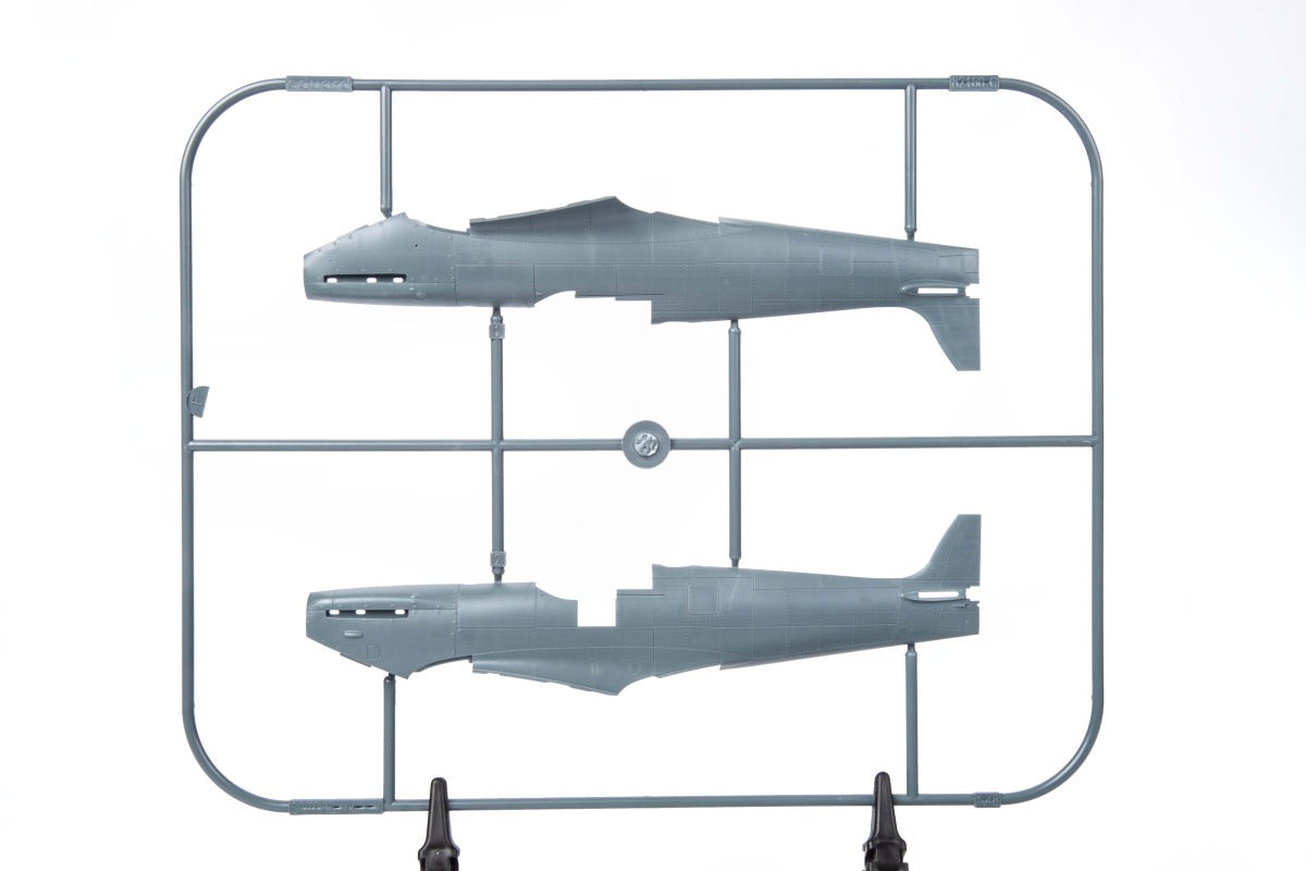 Zdjęcie dodatkowe produktu They Fought to Rebuild (Spitfire Mk.Vb) Dual Combo Limited Edition 1:48 Eduard 11180