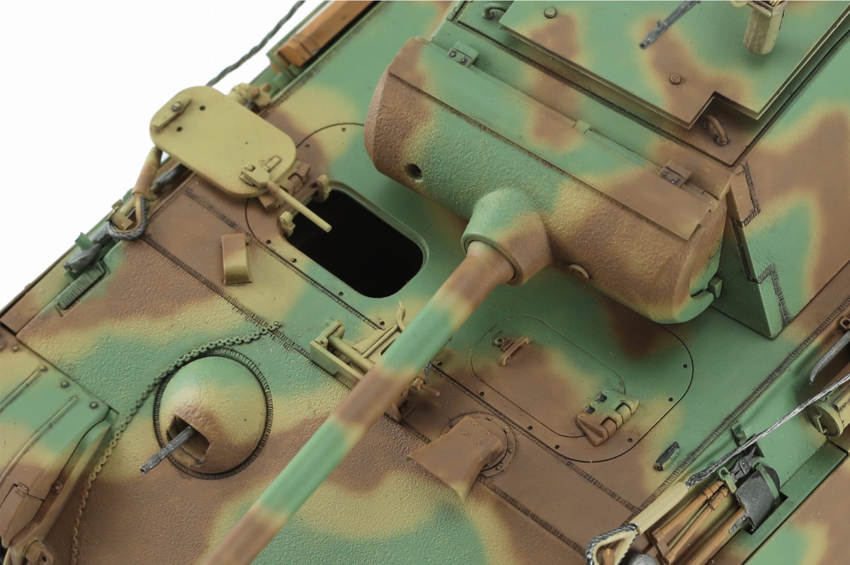Zdjęcie dodatkowe produktu Sd.Kfz.171 Panther Ausf.G Niemiecki czołg średni 1:35 Meng TS-052