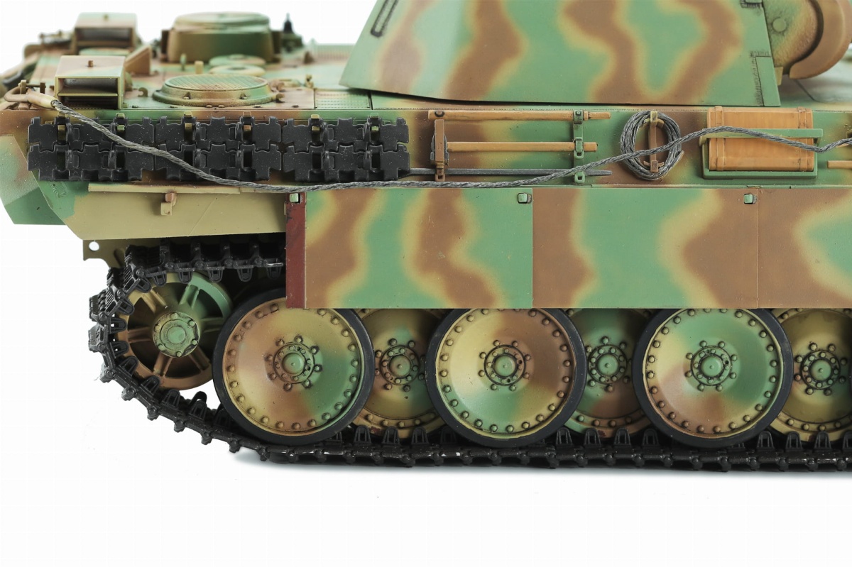 Zdjęcie dodatkowe produktu Sd.Kfz.171 Panther Ausf.G Niemiecki czołg średni 1:35 Meng TS-052