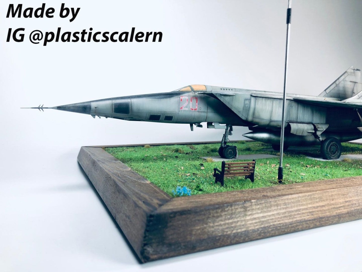 Zdjęcie dodatkowe produktu MiG-25 RBF Foxbat 1:48 ICM 48904