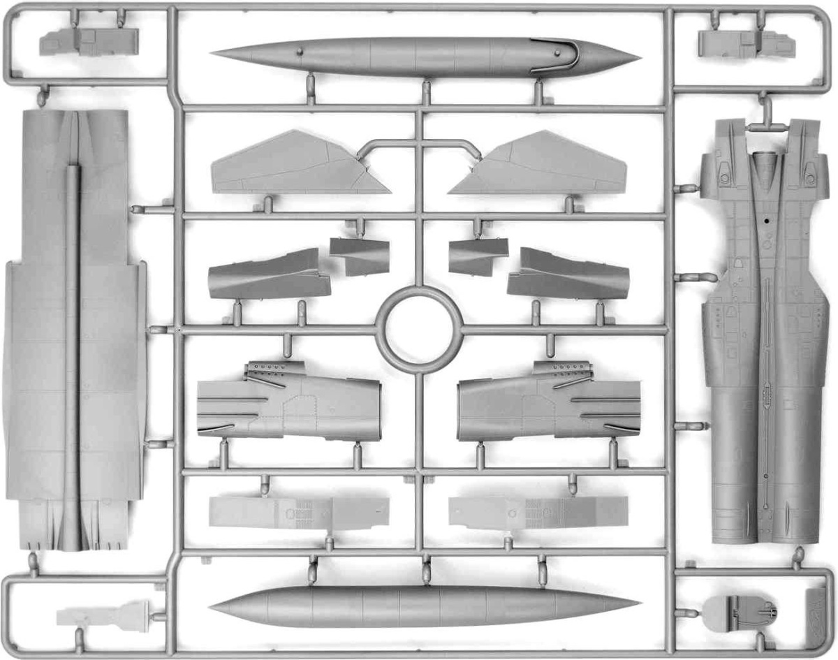 Zdjęcie dodatkowe produktu MiG-25 BM 1:72 ICM 72175