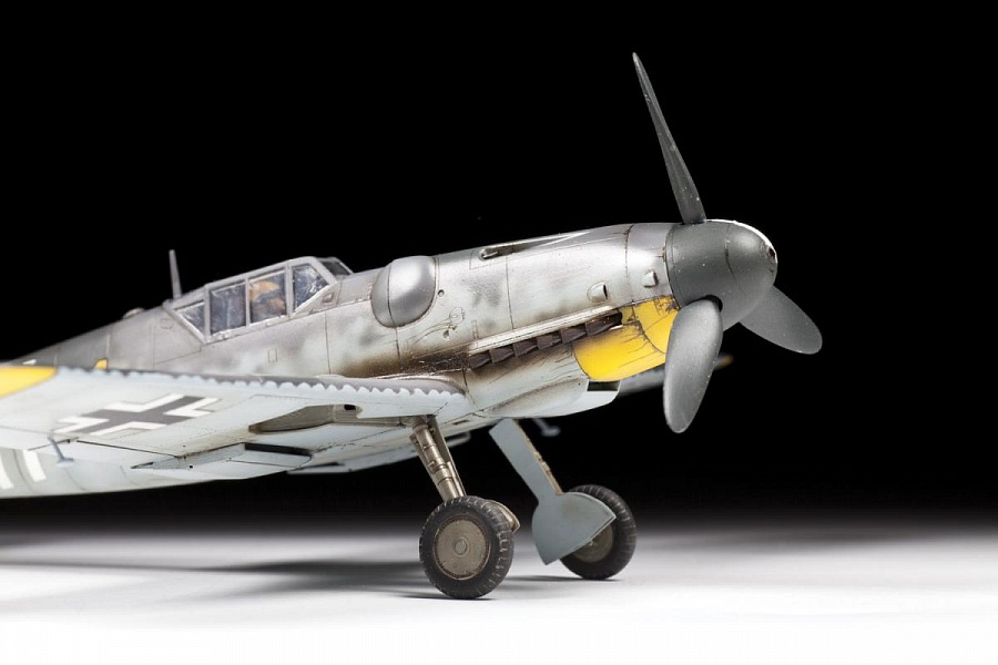 Zdjęcie dodatkowe produktu Messerschmitt Bf-109 G6 1:48 Zvezda 4816