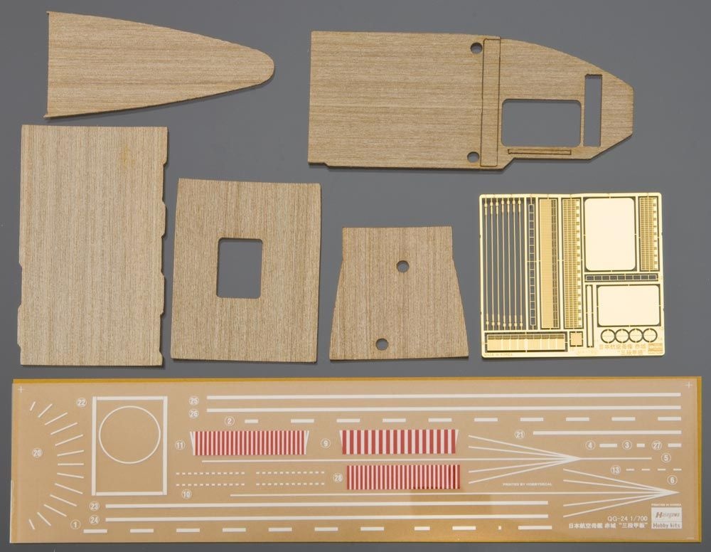 Zdjęcie Drewniany pokład do lotniskowca Akagi (trzy pokłady startowe) 1:700 Hasegawa 72124