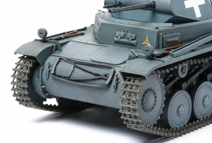 Zdjęcie dodatkowe produktu German Panzerkampfwagen Ⅱ Ausf.C (Sd.Kfz.121) (Polish Campaign) 1:35 Tamiya 35299