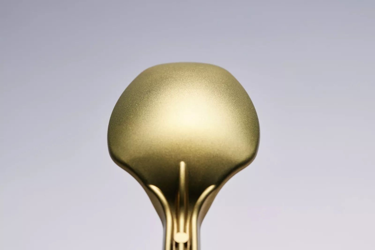 Zdjęcie Mr. Hobby UM02 Ultra Gold farba 10ml UM02