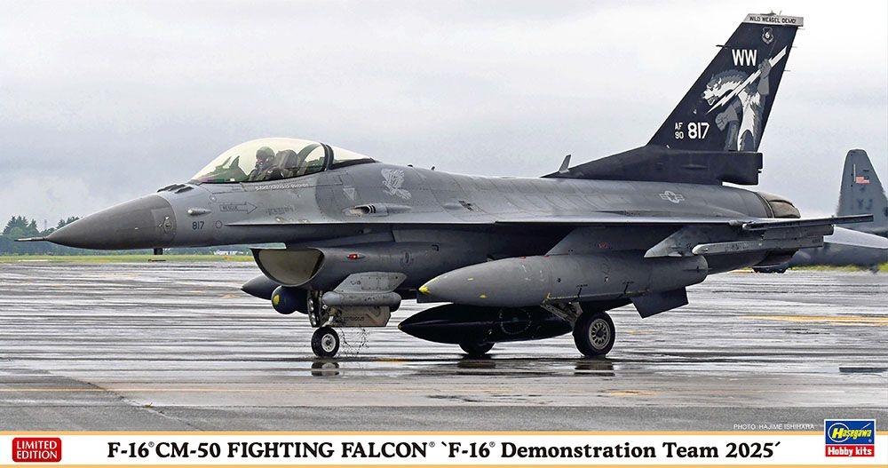 Zdjęcie F-16CM-50 Fighting Falcon F-16 Demonstration Team 2025 1:48 Hasegawa 07558