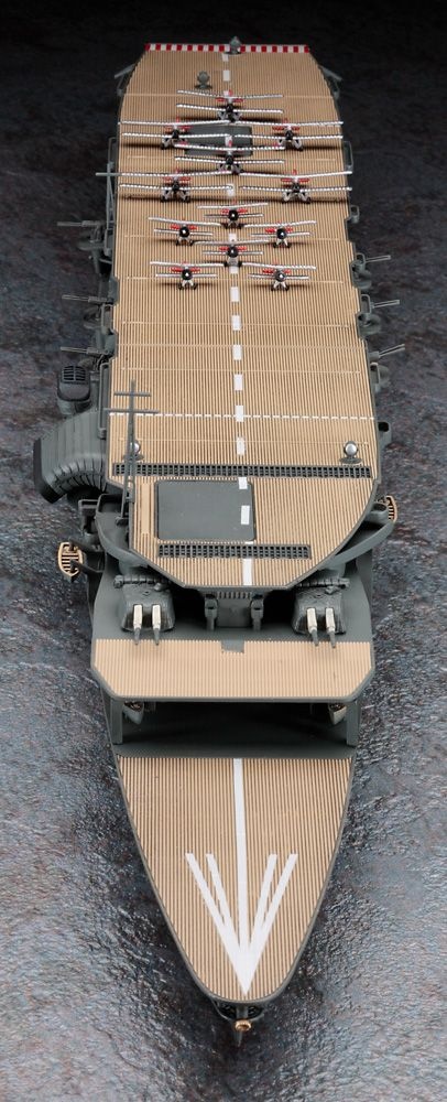 Zdjęcie Japanese Navy Aircraft Carrier Akagi "Three Flight Deck" z zestawem samolotów pokładowych 1:700 Hasegawa 30072