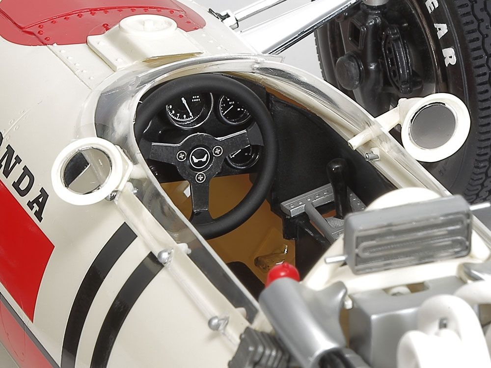 Zdjęcie Honda RA273 (z elementami fototrawionymi) 1:12 Tamiya 12032