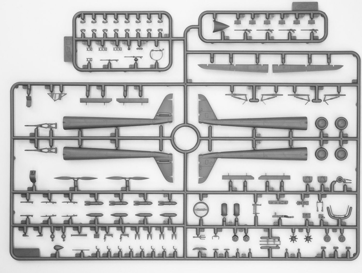 Zdjęcie Nocne myśliwce Luftwaffe (Messerschmitt Bf-109 E-4 / Fw-189 A-1 / Do-17 Z-10) 1:72 ICM 72209