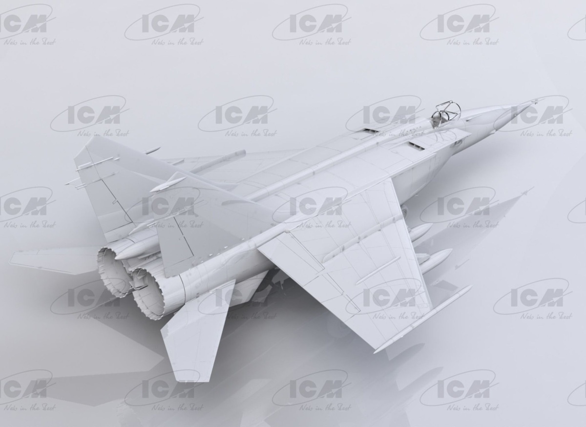 Zdjęcie MiG-25 BM 1:48 ICM 48905