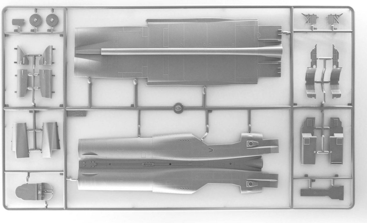 Zdjęcie MiG-25 BM 1:48 ICM 48905