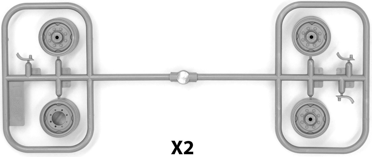 Zdjęcie Czarnobyl set 2 "Strażacy" (wóz strażacki AC-40-137A, 4 figurki i diorama) 1:35 ICM 35902