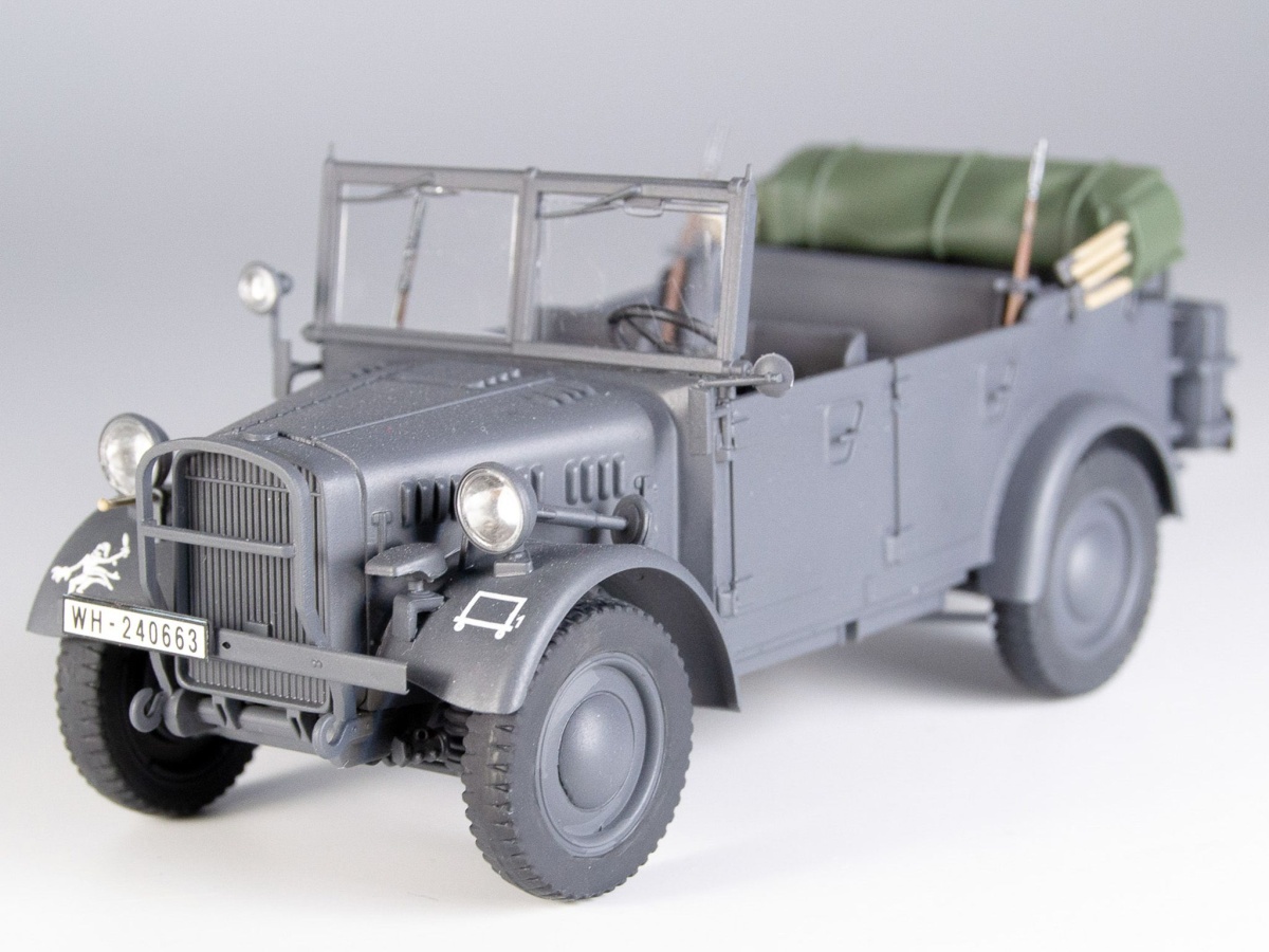 Zdjęcie WWII Wehrmacht le.gl.Einheitz-Pkw (Kfz.1, Kfz.2, Kfz.4) 1:35 ICM DS3513