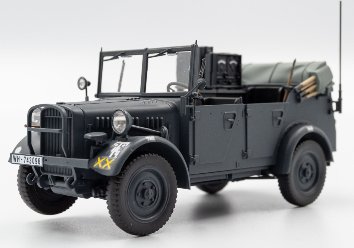Zdjęcie WWII Wehrmacht le.gl.Einheitz-Pkw (Kfz.1, Kfz.2, Kfz.4) 1:35 ICM DS3513
