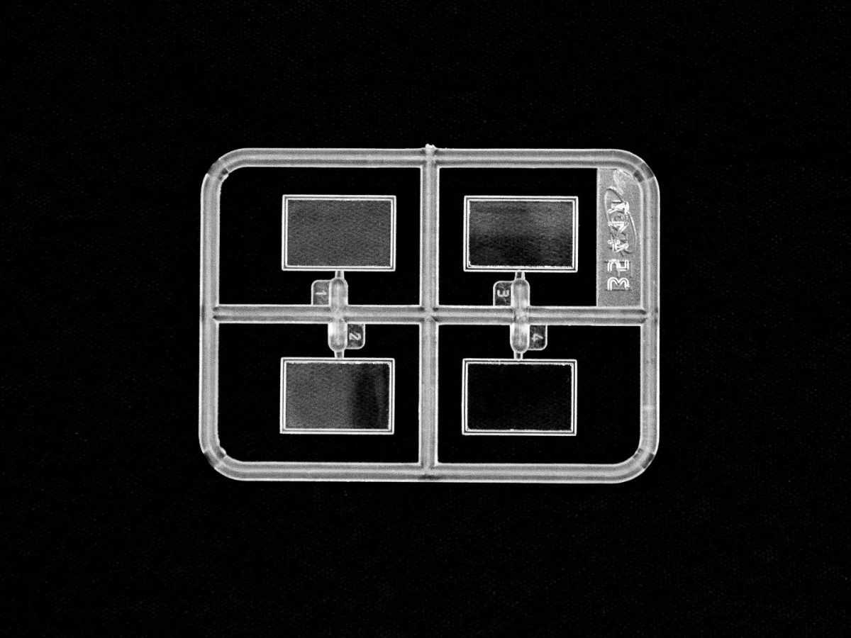 Zdjęcie Sankas WWII Wehrmacht Ambulance Trucks 1:35 ICM DS3523