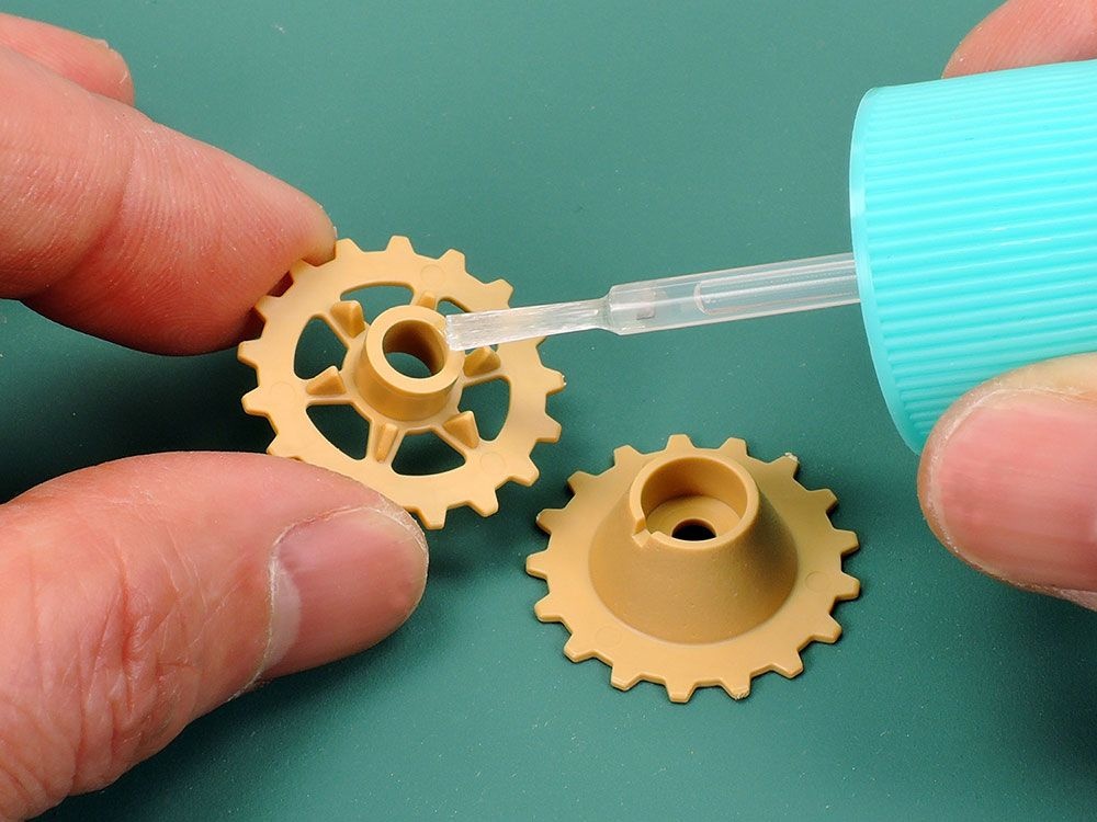 Zdjęcie Klej modelarski o mało intensywnym zapachu (Low Odor) 40ml Tamiya 87238
