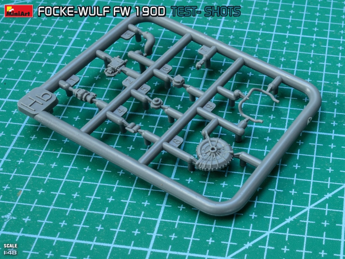 Zdjęcie Focke-Wulf Fw 190D-9 Mimetall Prod. 1:48 MiniArt 48040