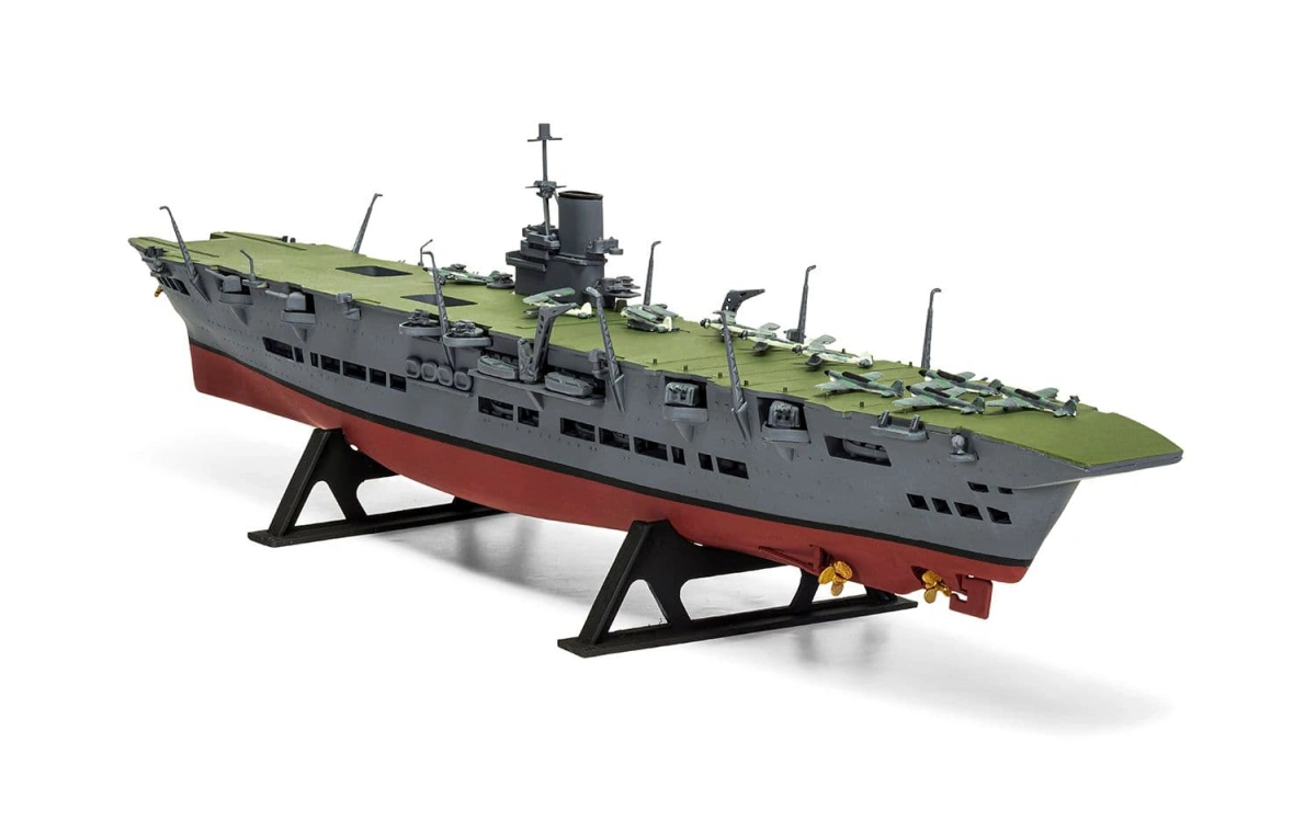 Zdjęcie HMS Ark Royal 1:600 Airfix 04208V
