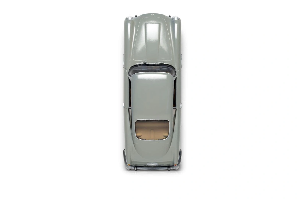 Zdjęcie Aston Martin DB5 Starter Set 1:43 Airfix 55011