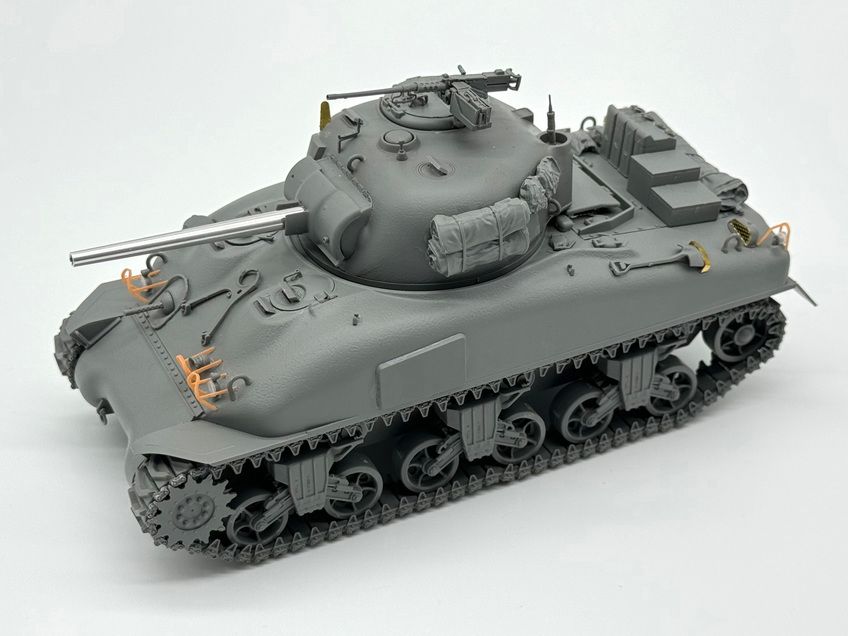 Zdjęcie Sherman M4A1 Late 1:35 Border Model BT056