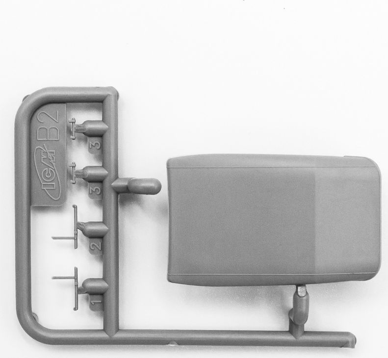 Zdjęcie G4 (produkcja 1935) Soft Top 1:72 ICM 72472