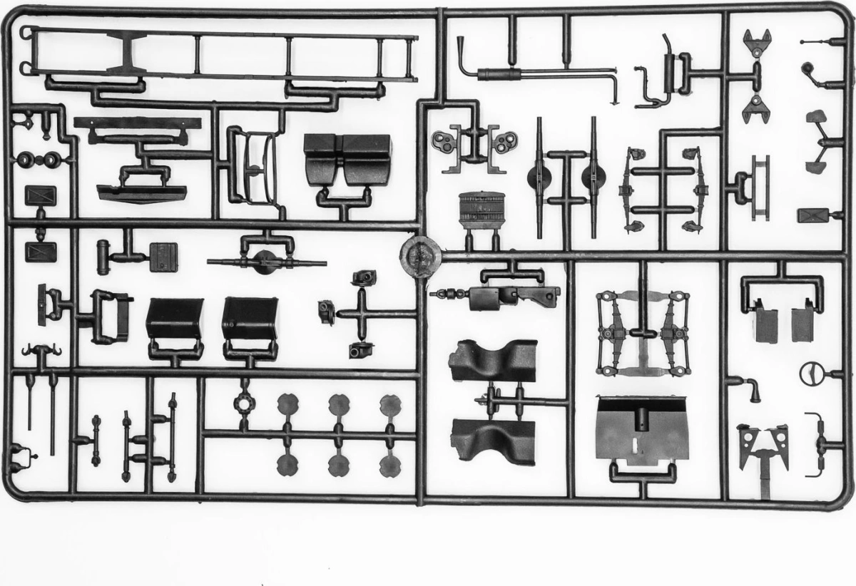 Zdjęcie ATZ-5-375 Cysterna paliwowa 1:72 ICM 72713