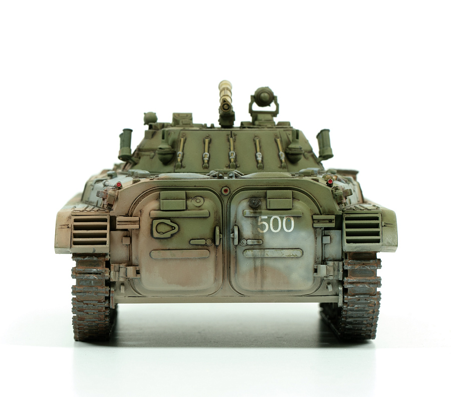 Zdjęcie Rosyjski bojowy wóz piechoty BMP-2 1:35 Zvezda 3554