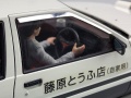 Zdjęcie dodatkowe produktu Toyota AE86 Trueno Initial D (plus figurka Takumi Fujiwara) 1:24 Aoshima 059548