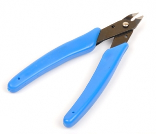 Zdjęcie główne produktu Cążki modelarskie Italeri Professional Flush Cutter 50828