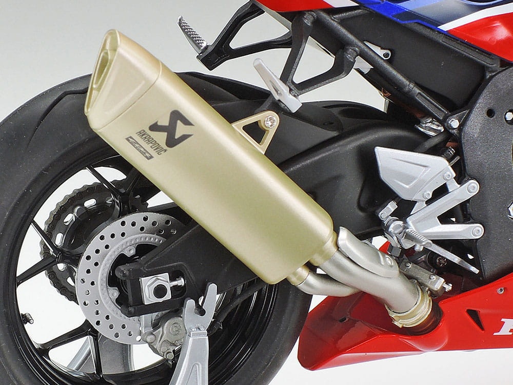 Zdjęcie dodatkowe produktu Honda CBR1000RR-R Fireblade SP 1:12 Tamiya 14138