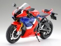Zdjęcie dodatkowe produktu Honda CBR1000RR-R Fireblade SP 1:12 Tamiya 14138