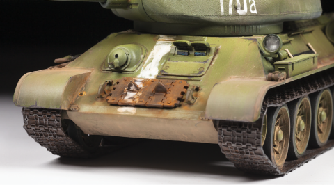 Zdjęcie dodatkowe produktu T-34/85 Soviet tank 1:35 Zvezda 3687
