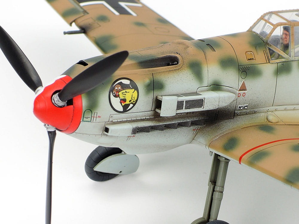 Zdjęcie dodatkowe produktu Messerschmitt Bf 109 E-4/7 Trop 1:48 Tamiya 61063