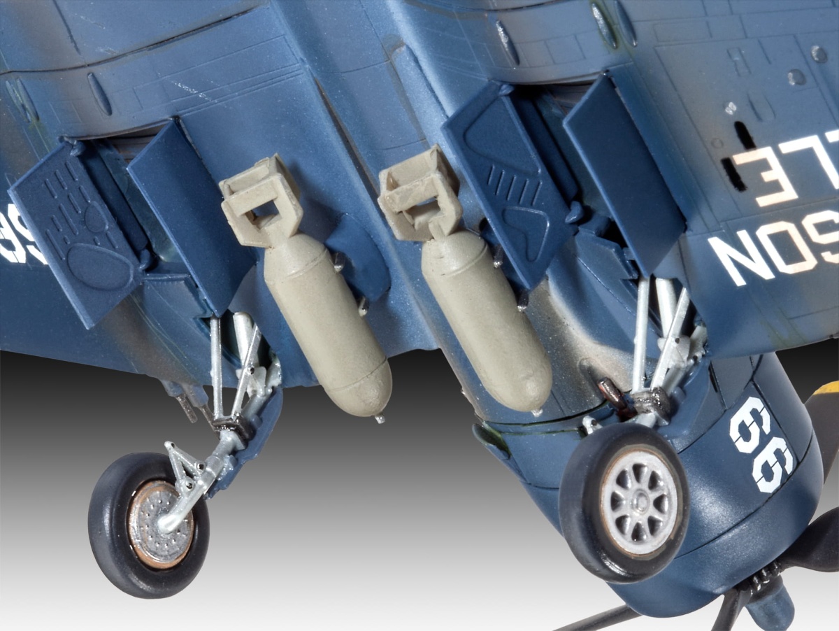 Zdjęcie dodatkowe produktu F4U-4 Corsair 1:72 Revell 03955