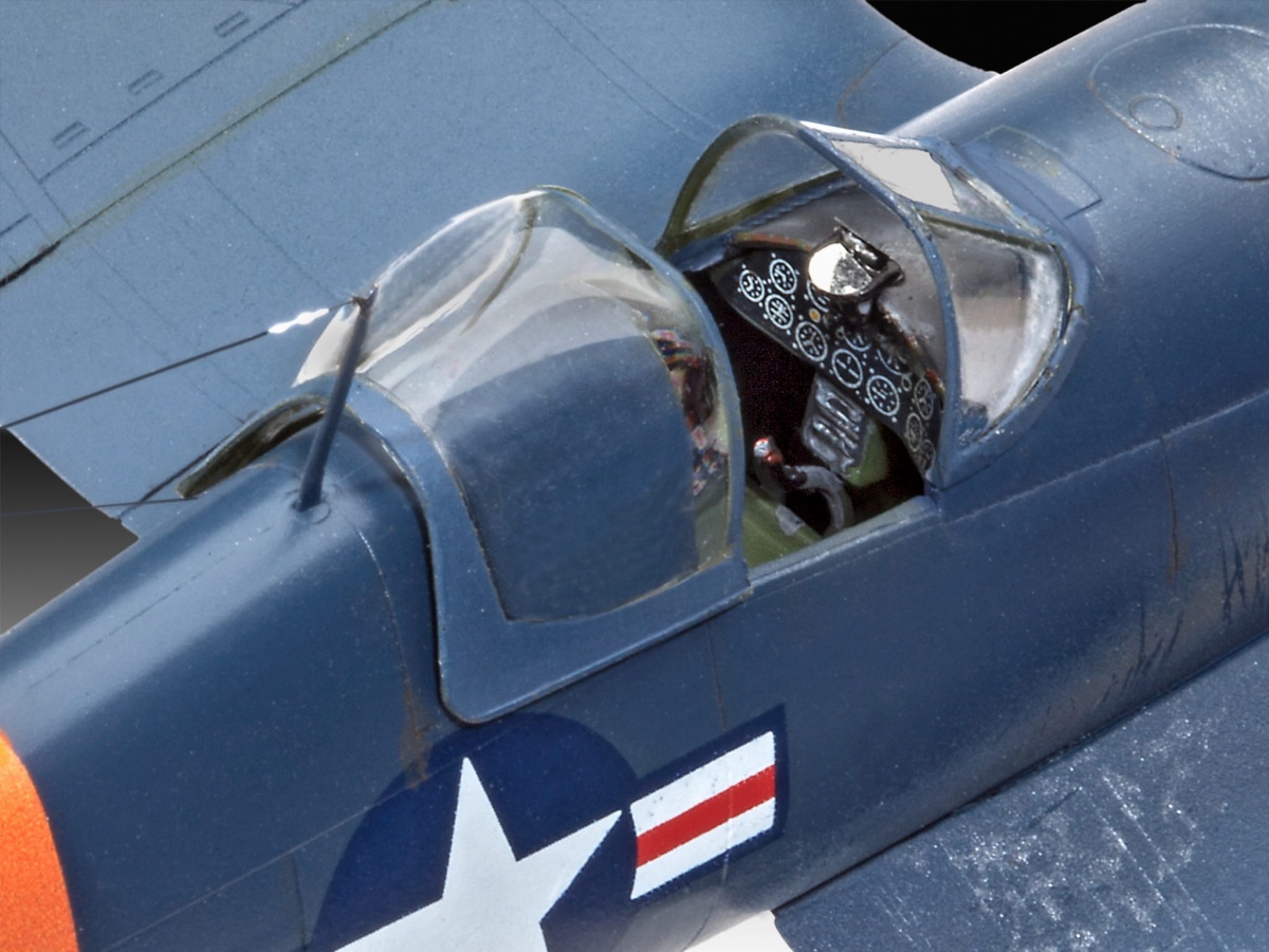 Zdjęcie dodatkowe produktu F4U-4 Corsair 1:72 Revell 03955